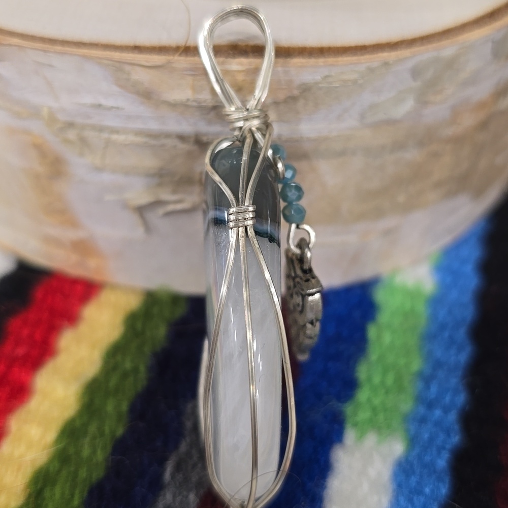 Handcrafted Silver Owl Agate Pendant Necklace - Blue/White - Picture 2 of 7